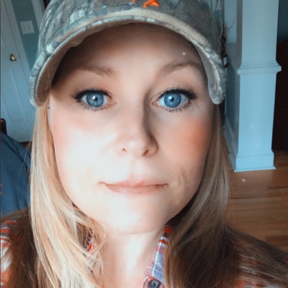 Meet your Posher, Melissa